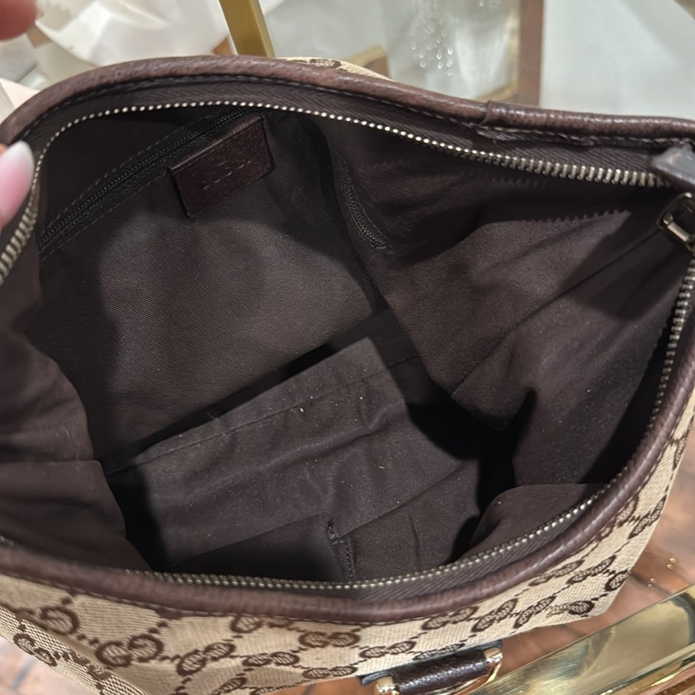 Gucci Abbey Large D-Ring GG Canvas Hobo Shoulder Bag - Rehabbed - Picture 14 of 16